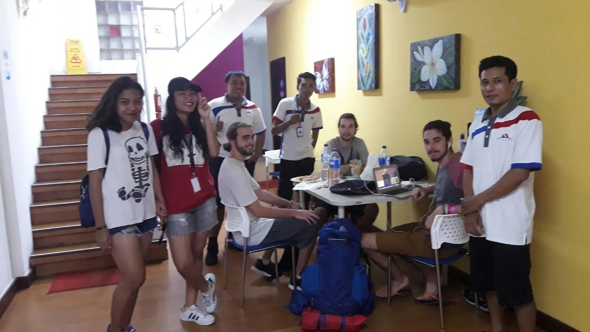 Cx Hostel Kuta Raya